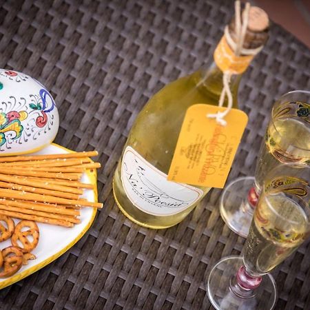 Na' Poesia B&B Di Charme SantʼAgata deʼ Goti Екстериор снимка